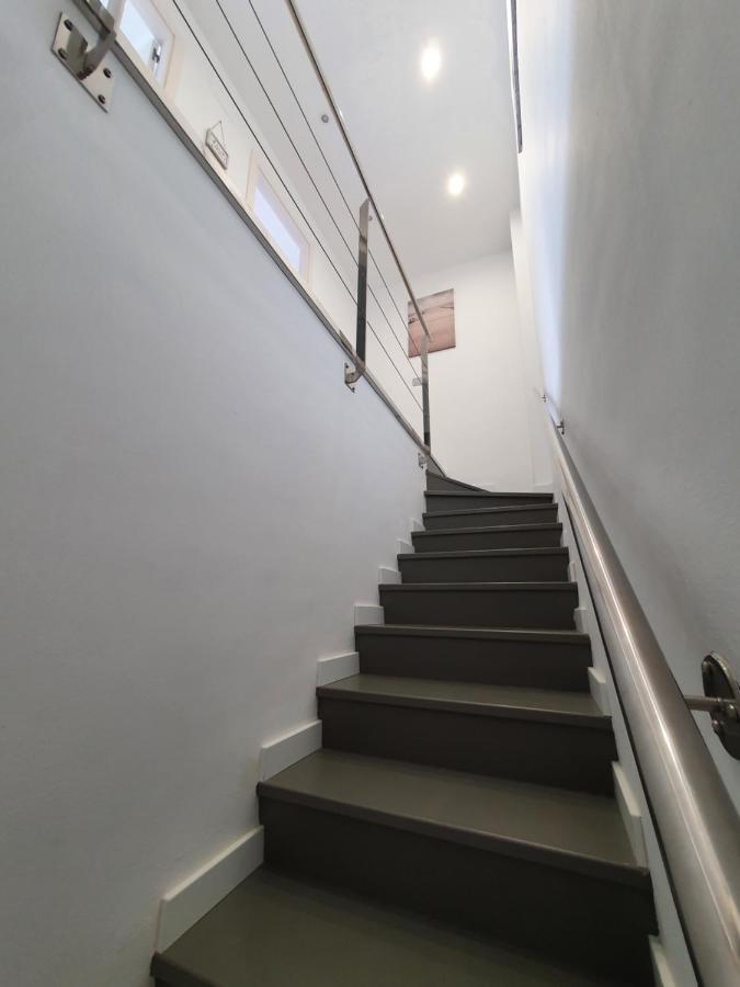 Moderno Duplex Comfort Roses Eksteriør bilde
